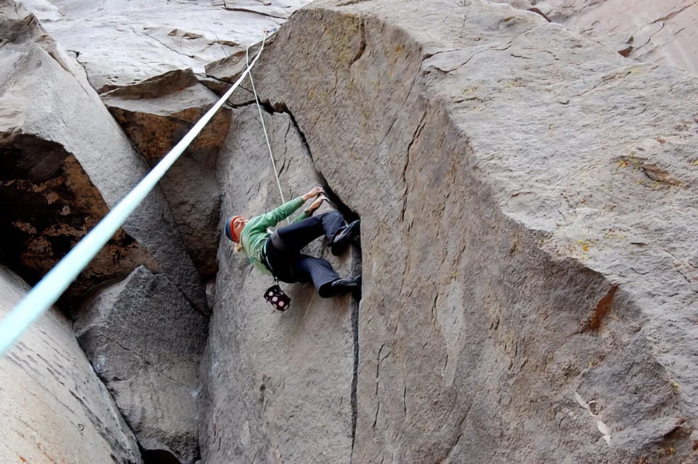 Crack Climbing Safety And Best Practices