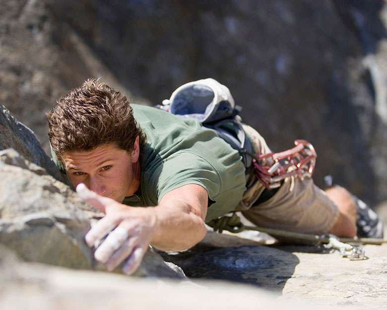 Comparing Bouldering vs Rock Climbing Key Differences & Similarities - Rock Climbing – Dynamic Movements