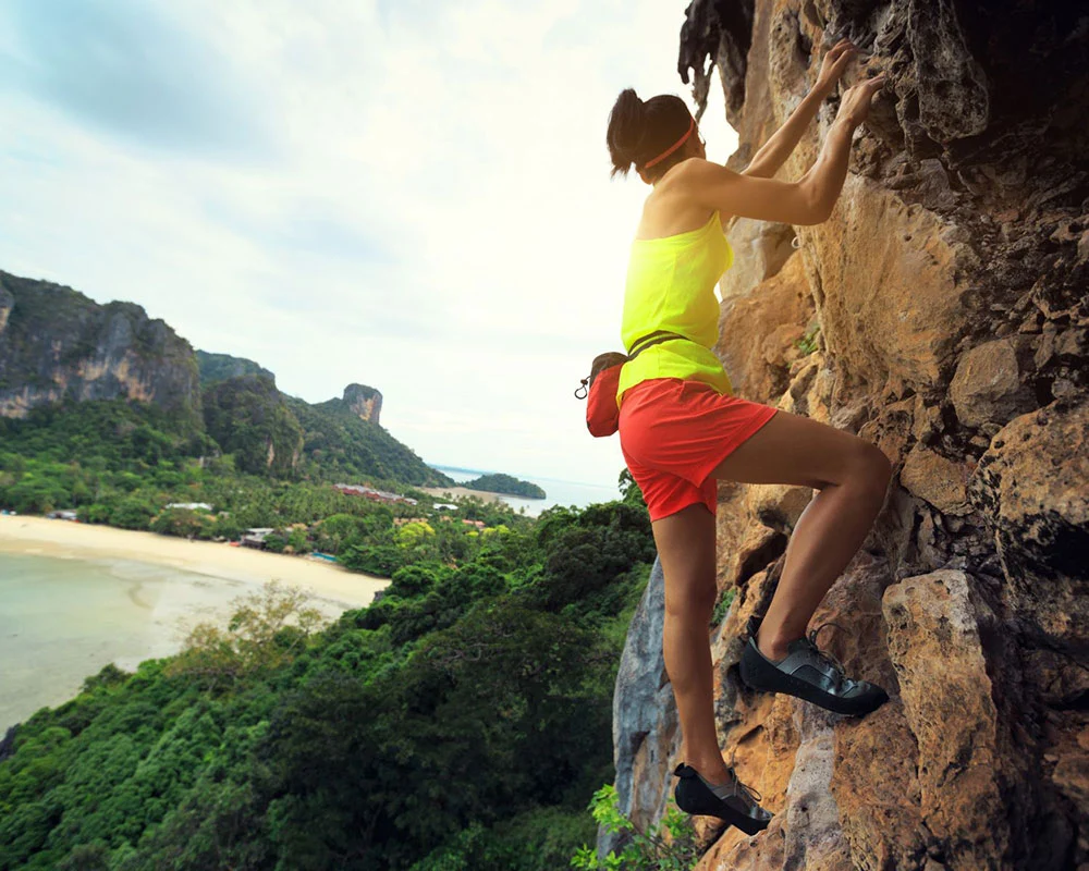 Free Climbing vs. Free Solo - A Definitive Comparison and Guide for Climbing Enthusiasts