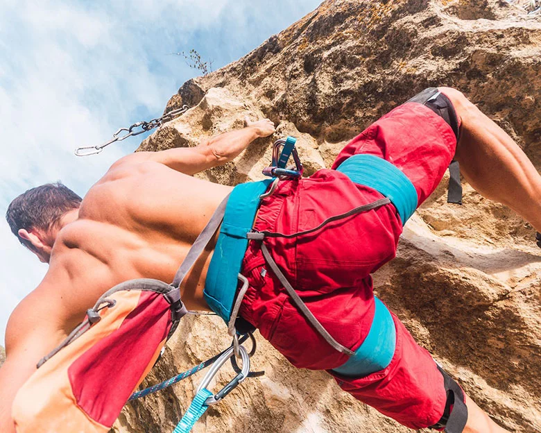 Do You Need A Harness For Bouldering - When a Harness Required for Bouldering