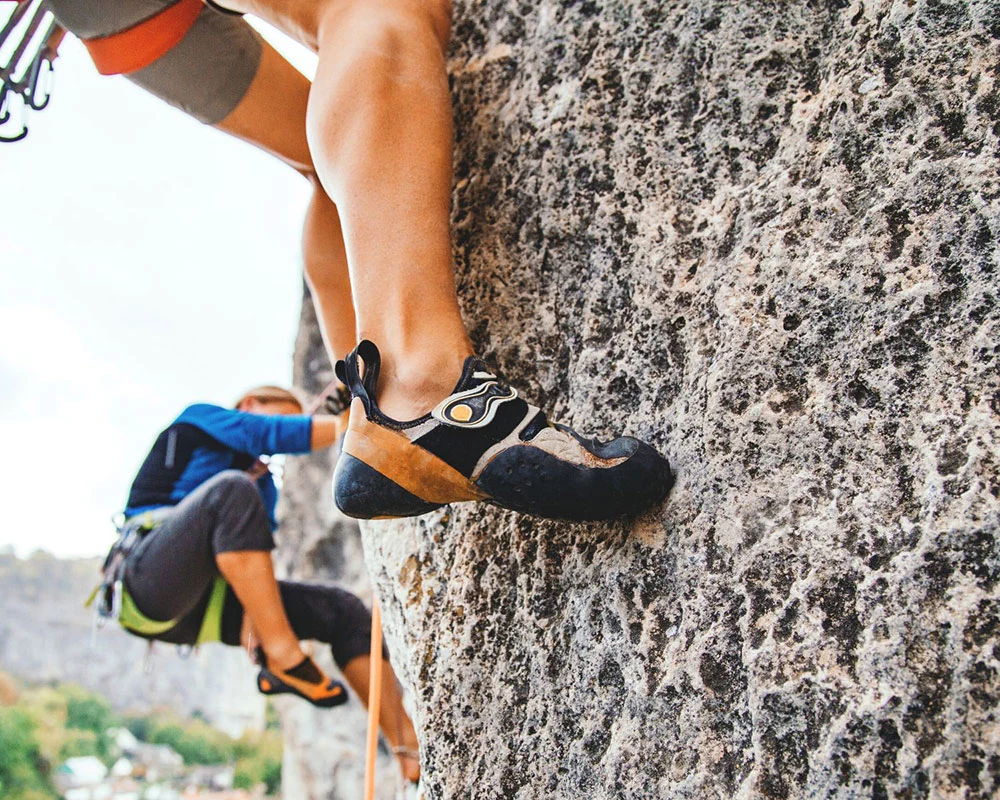 how to choose climbing shoes